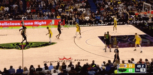 老詹空接爆扣，打到45岁的节奏？